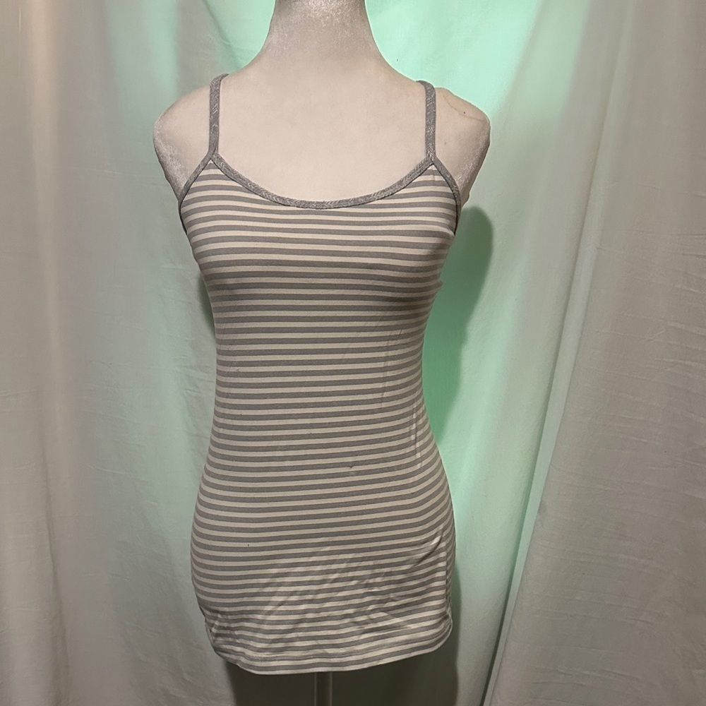 Lululemon Power Y Tank gray & white stripes size 6